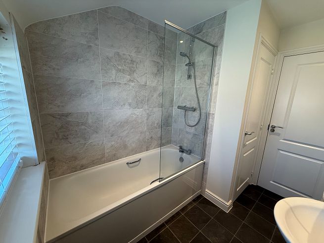 51 Hadrian Way, Nuneaton